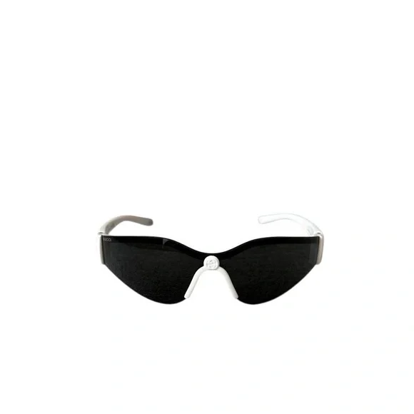 Gucci | Accessories | Gucci Gg Interlocking G Shield Frame  display picture 2